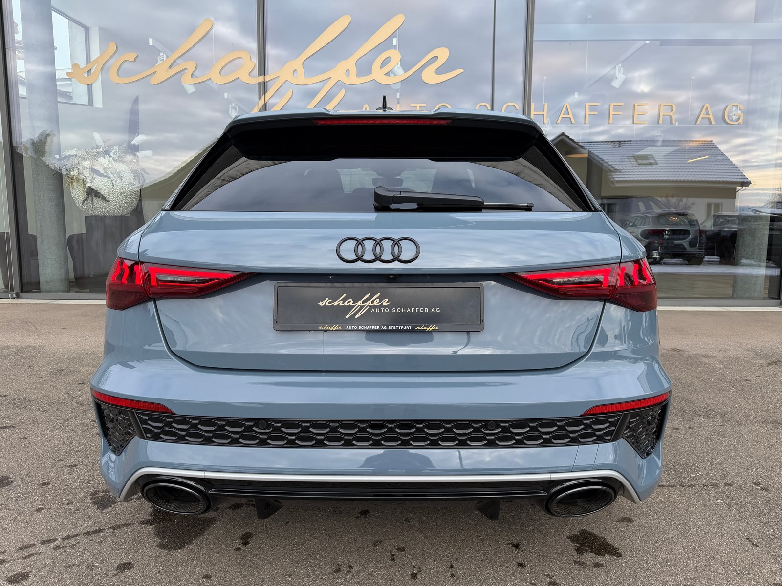 AUDI RS3 Sportback 2.5 TSI quattro S-tronic, Benzin, Occasion / Gebraucht, Automatik - 7