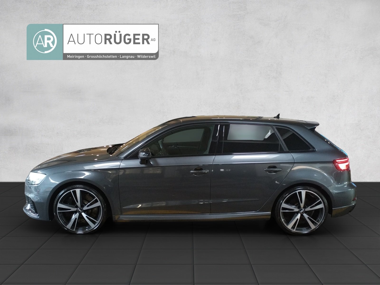 AUDI RS3 Sportback 2.5 TSI quattro S-tronic, Petrol, Second hand / Used, Automatic - 3