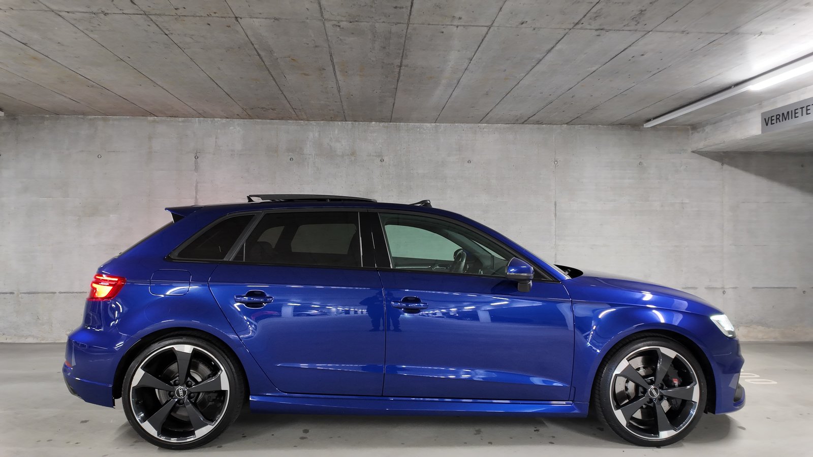 AUDI RS3 Sportback 2.5 TSI quattro S-tronic, Petrol, Second hand / Used, Automatic - 4