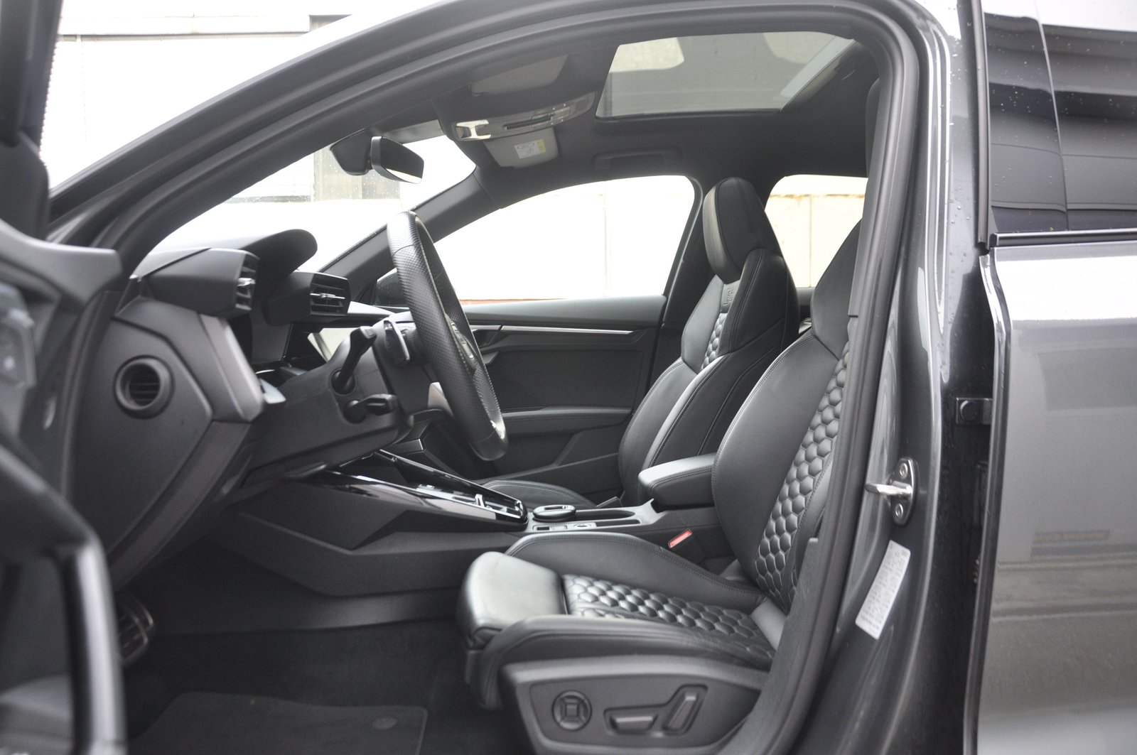 AUDI RS3 Sportback 2.5 TSI quattro S-tronic, Essence, Occasion / Utilisé, Automatique - 5