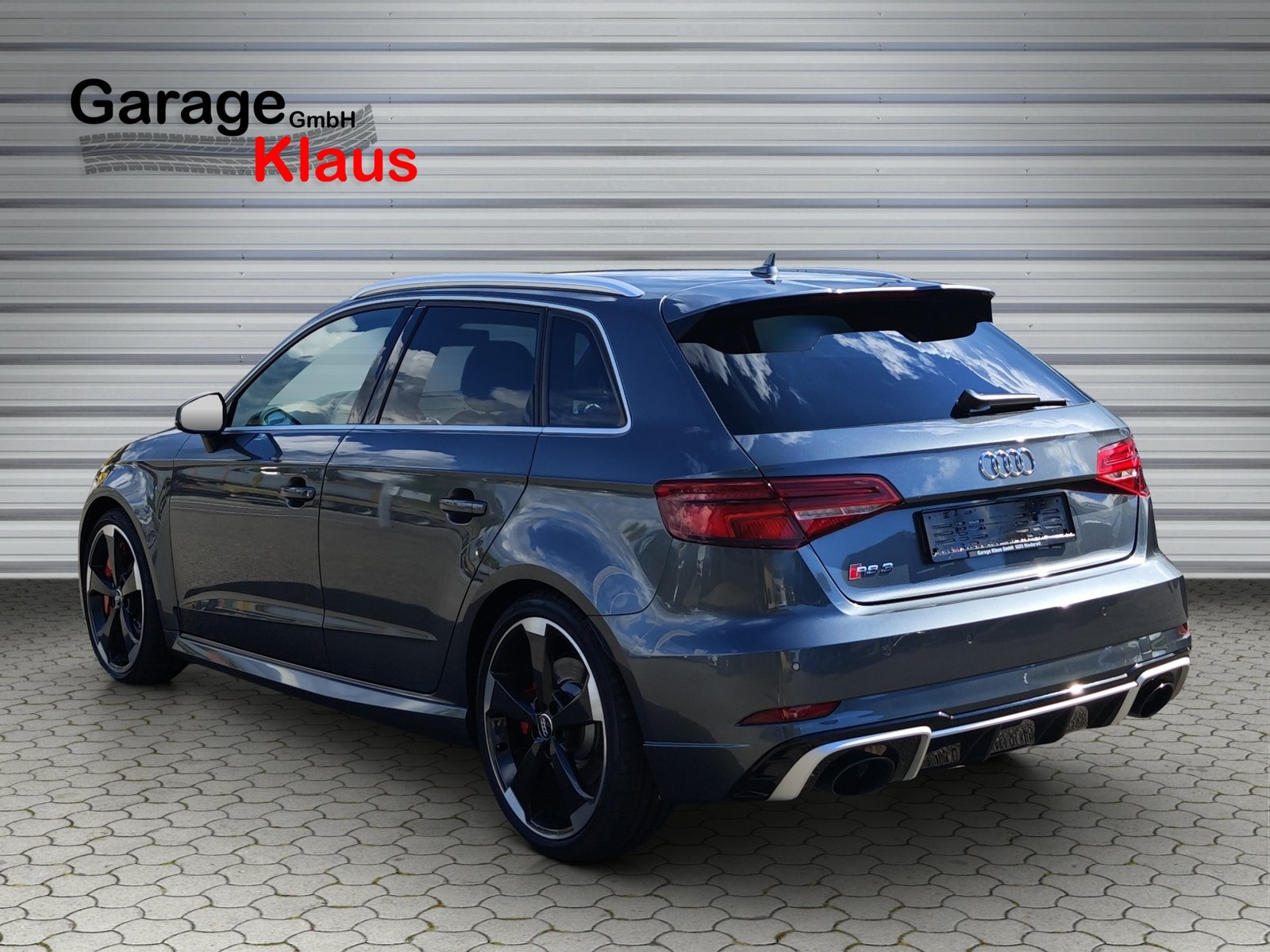 AUDI RS3 Sportback 2.5 TSI quattro S-tronic, Benzin, Occasion / Gebraucht, Automatik - 4