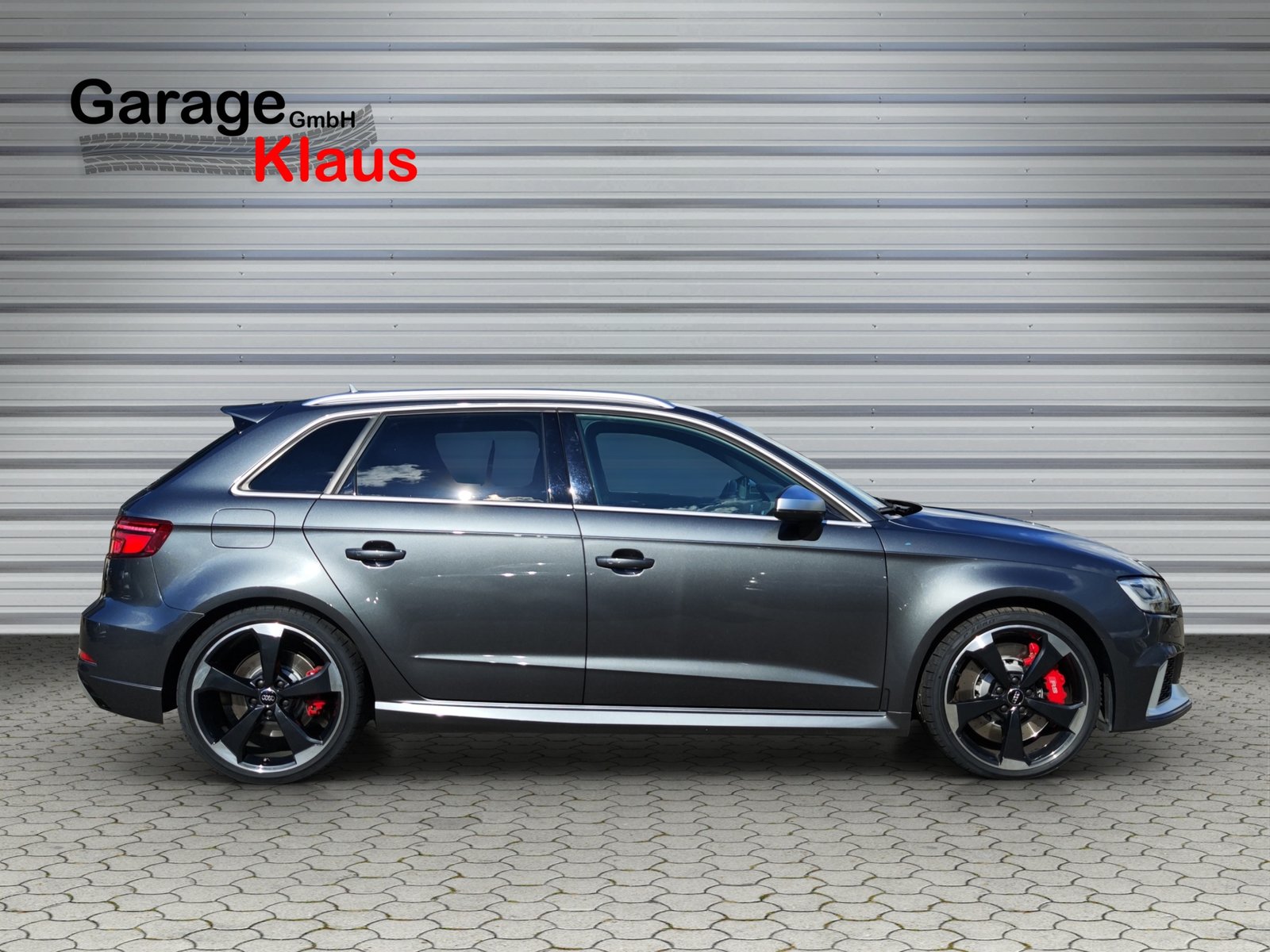 AUDI RS3 Sportback 2.5 TSI quattro S-tronic, Benzin, Occasion / Gebraucht, Automatik - 7