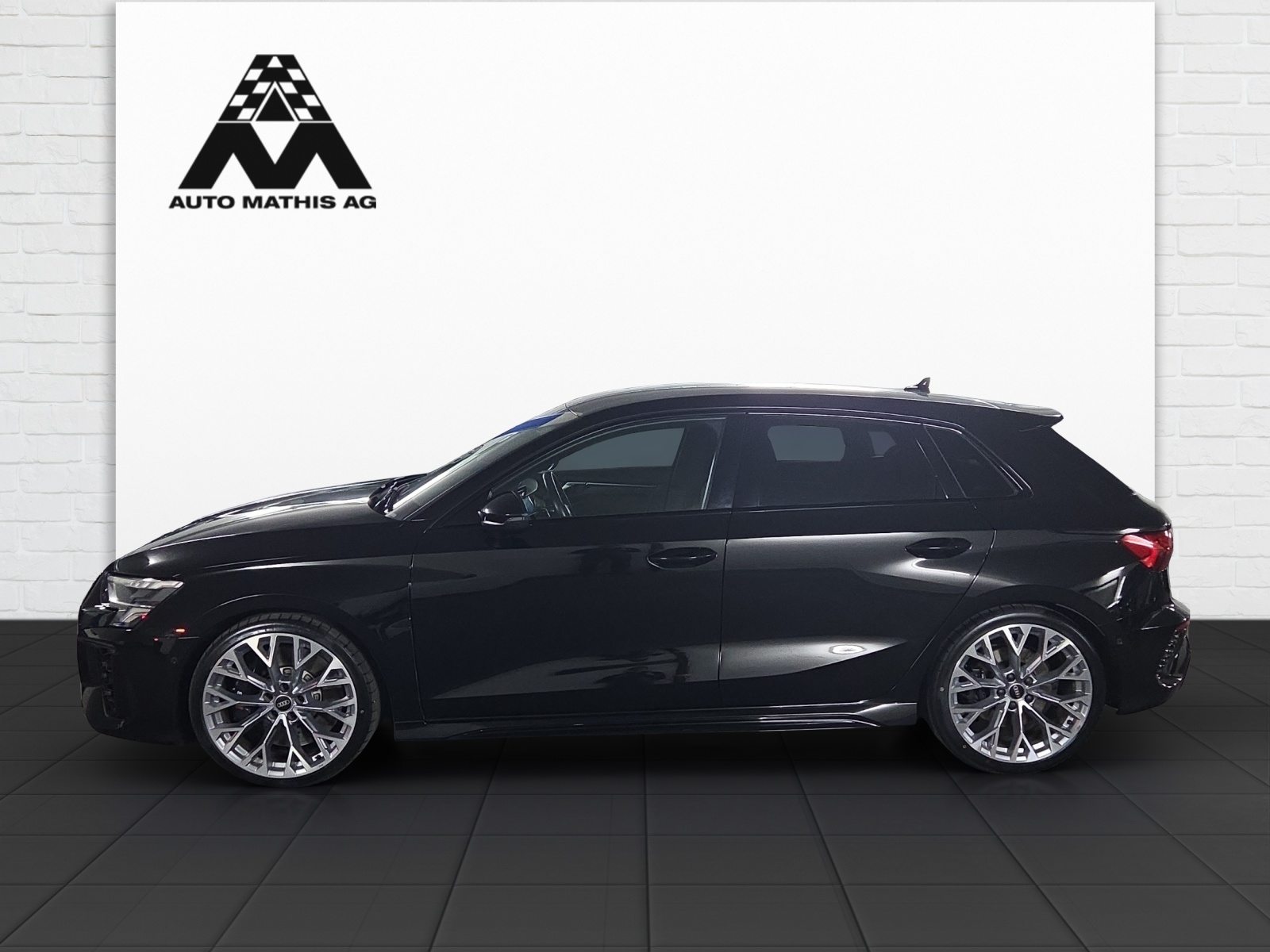 AUDI RS 3 Sportback, Petrol, Second hand / Used, Automatic - 3