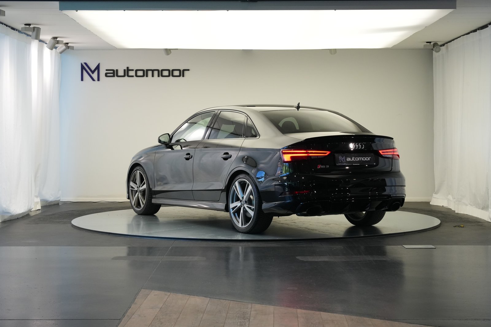 AUDI RS3 Limousine 2.5 TSI quattro S-tronic *Sportsitze* *As, Benzin, Occasion / Gebraucht, Automatik - 7