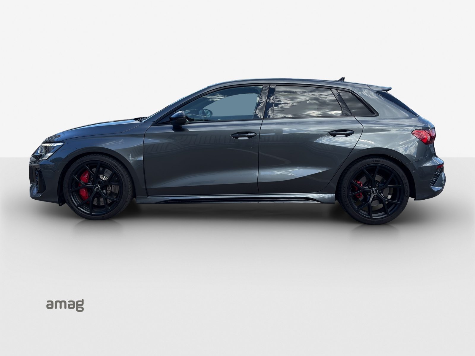AUDI RS 3 Sportback, Benzin, Occasion / Gebraucht, Automatik - 2