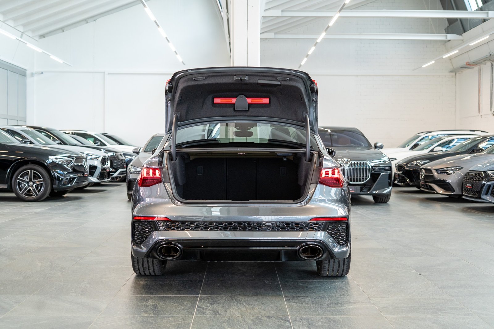 AUDI RS3 Limousine 2.5 TFSI quattro S-Tronic / Alcantara-Len, Petrol, Second hand / Used, Automatic - 7