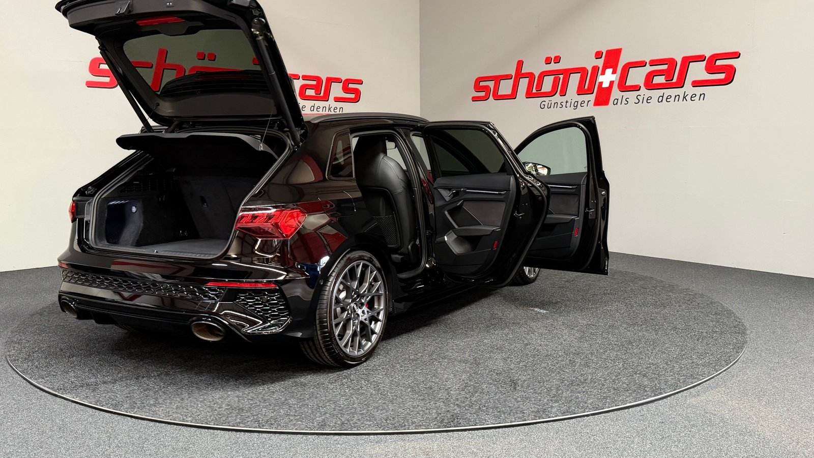 AUDI RS3 Sportback 2.5 TSI quattro S-tronic, Benzin, Occasion / Gebraucht, Automatik - 7