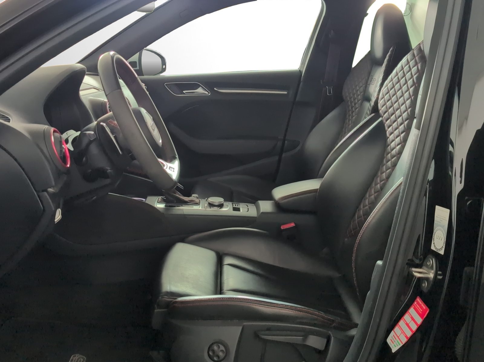 AUDI RS3 Sportback, Benzin, Occasion / Gebraucht, Automatik - 6