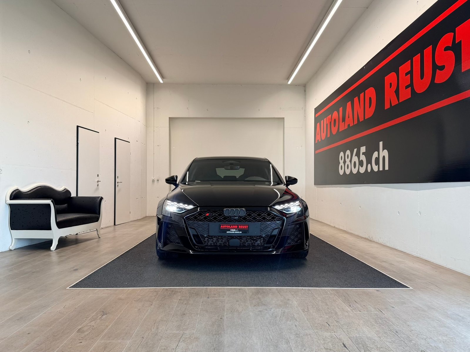 AUDI RS3 Sportback 2.5 TSI quattro S-tronic, Benzin, Occasion / Gebraucht, Automatik - 2