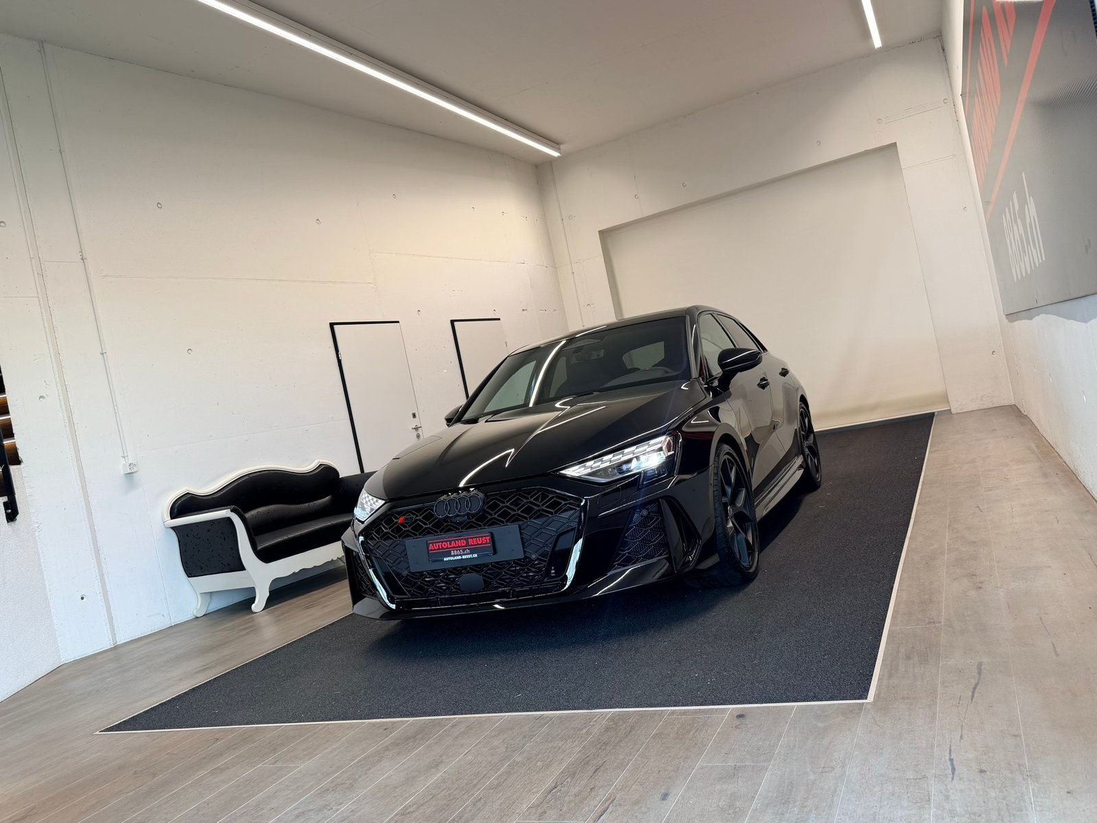 AUDI RS3 Sportback 2.5 TSI quattro S-tronic, Benzin, Occasion / Gebraucht, Automatik - 3