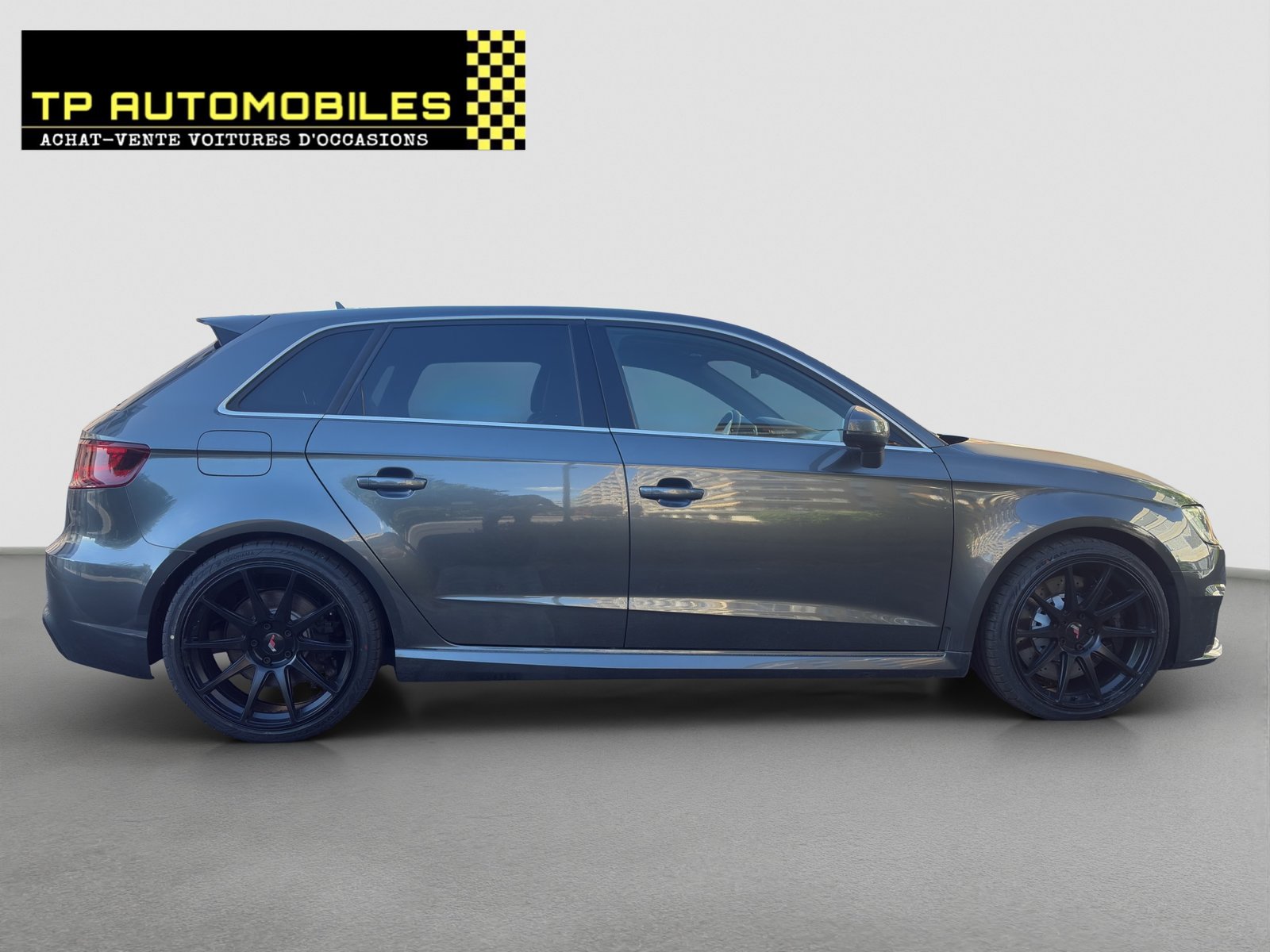 AUDI RS3 2.5 TSI quattro S-tronic, Benzin, Occasion / Gebraucht, Automatik - 4