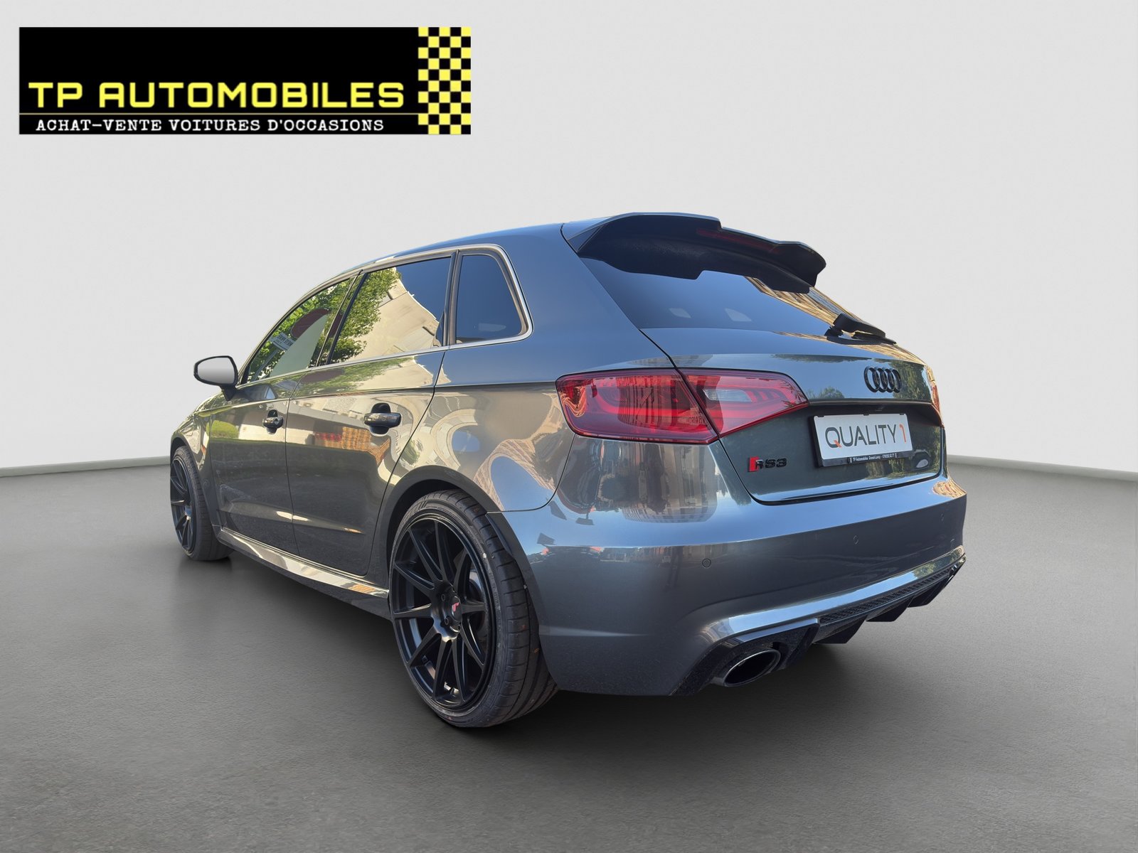 AUDI RS3 2.5 TSI quattro S-tronic, Benzin, Occasion / Gebraucht, Automatik - 7
