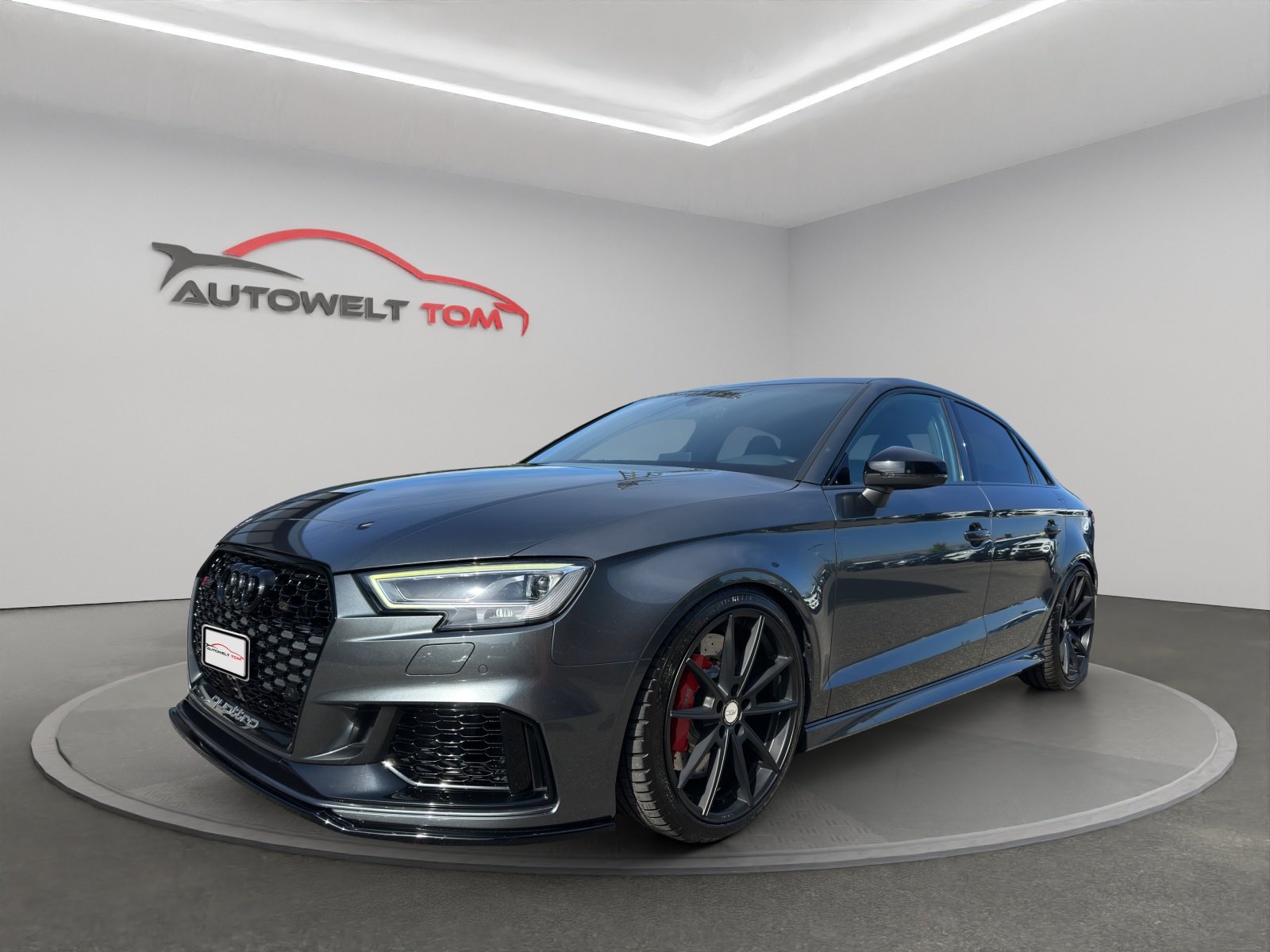 AUDI RS3 Limousine 2.5 TSI quattro S-tronic *Milltek Abgasan