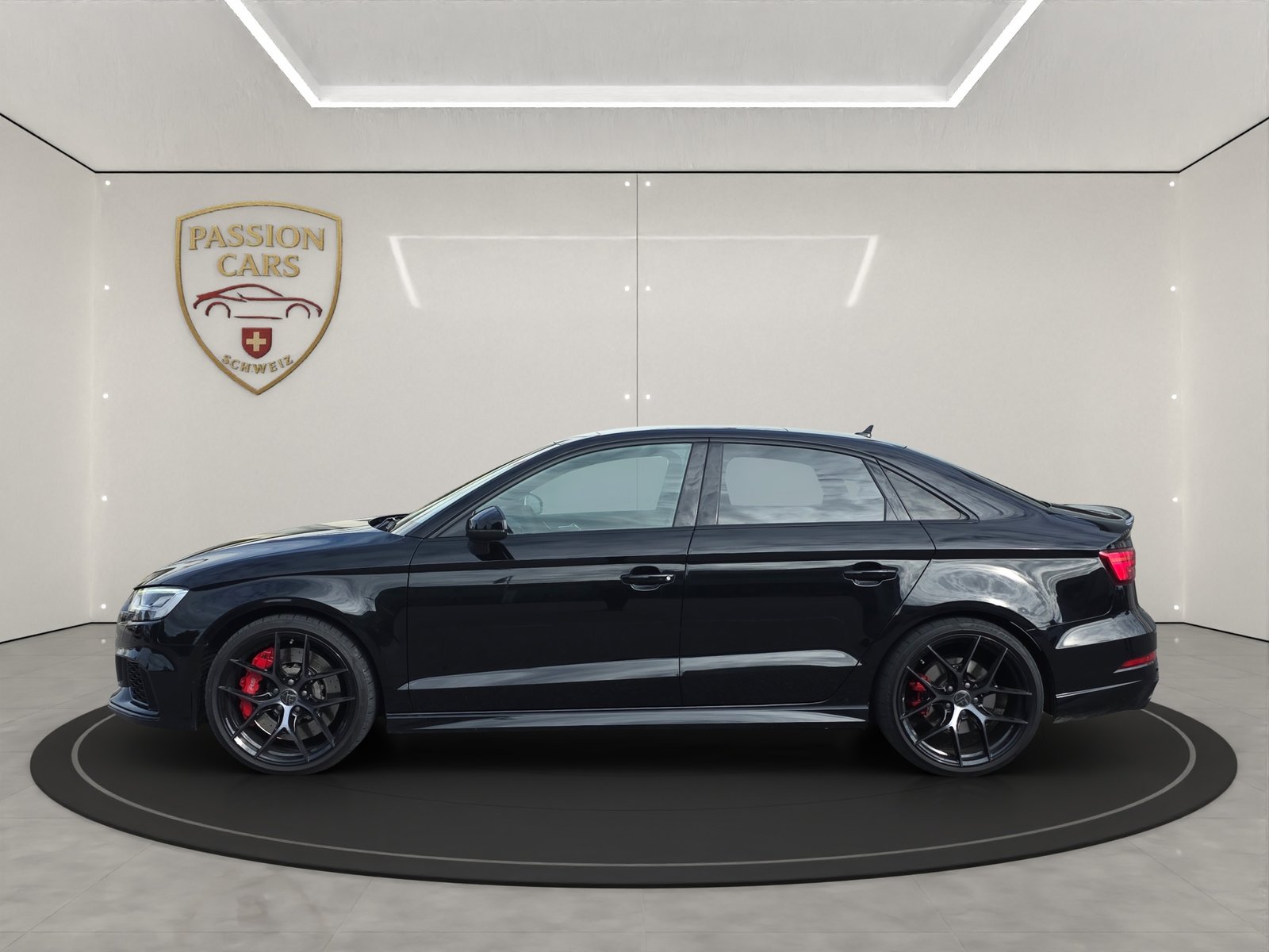AUDI RS3 Limousine 2.5 TSI quattro S-tronic, Petrol, Second hand / Used, Automatic - 2