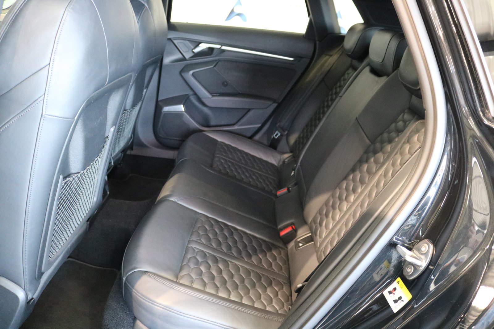 AUDI RS3 Sportback 2.5 TSI quattro S-tronic, Benzin, Occasion / Gebraucht, Automatik - 5