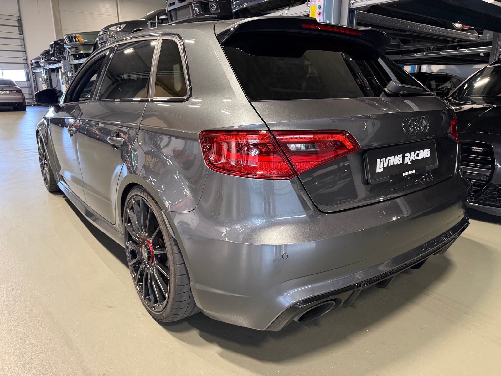 AUDI RS3 2.5 TSI quattro S-tronic, Essence, Occasion / Utilisé, Automatique - 3