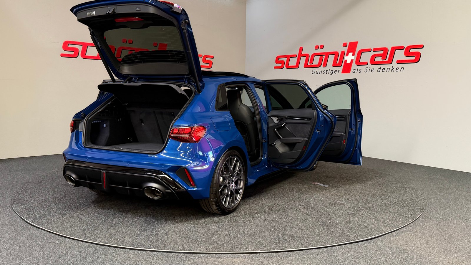 AUDI RS3 Sportback 2.5 TSI quattro S-tronic, Benzin, Occasion / Gebraucht, Automatik - 7