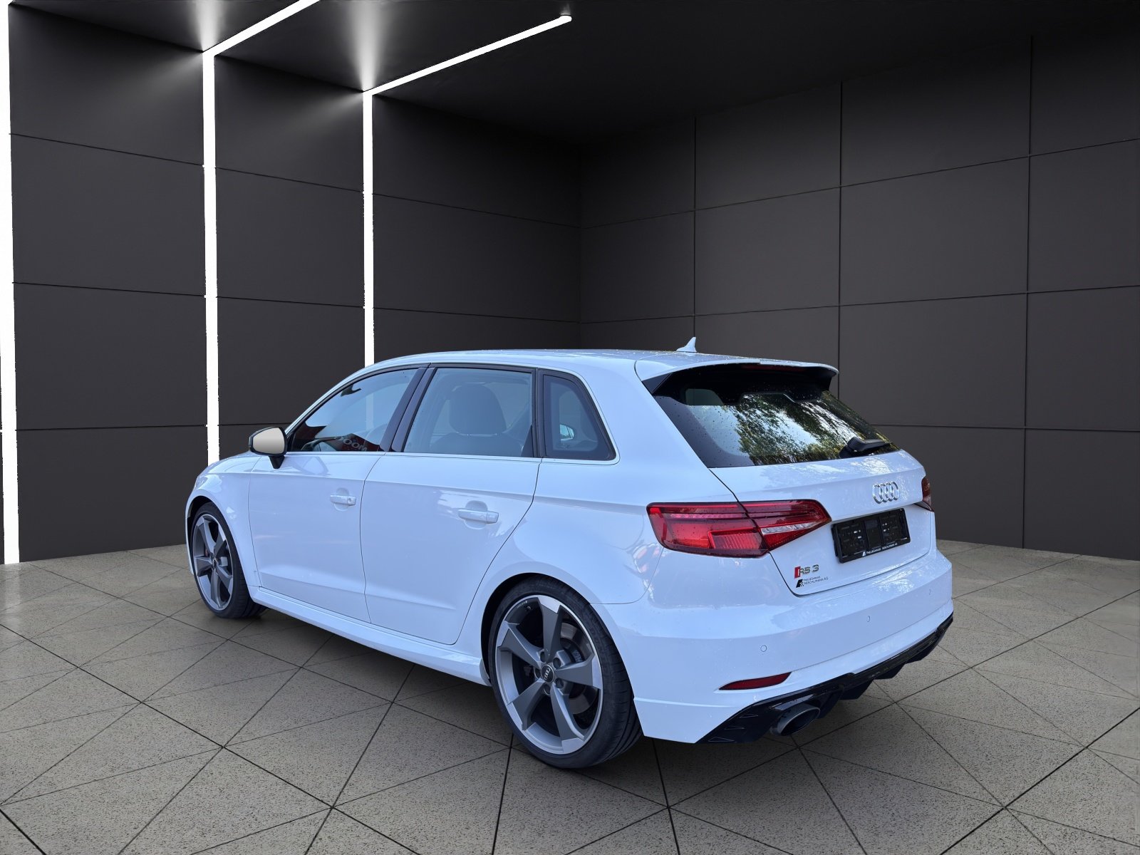 AUDI RS3 Sportback 2.5 TSI quattro S-tronic, Benzin, Occasion / Gebraucht, Automatik - 5