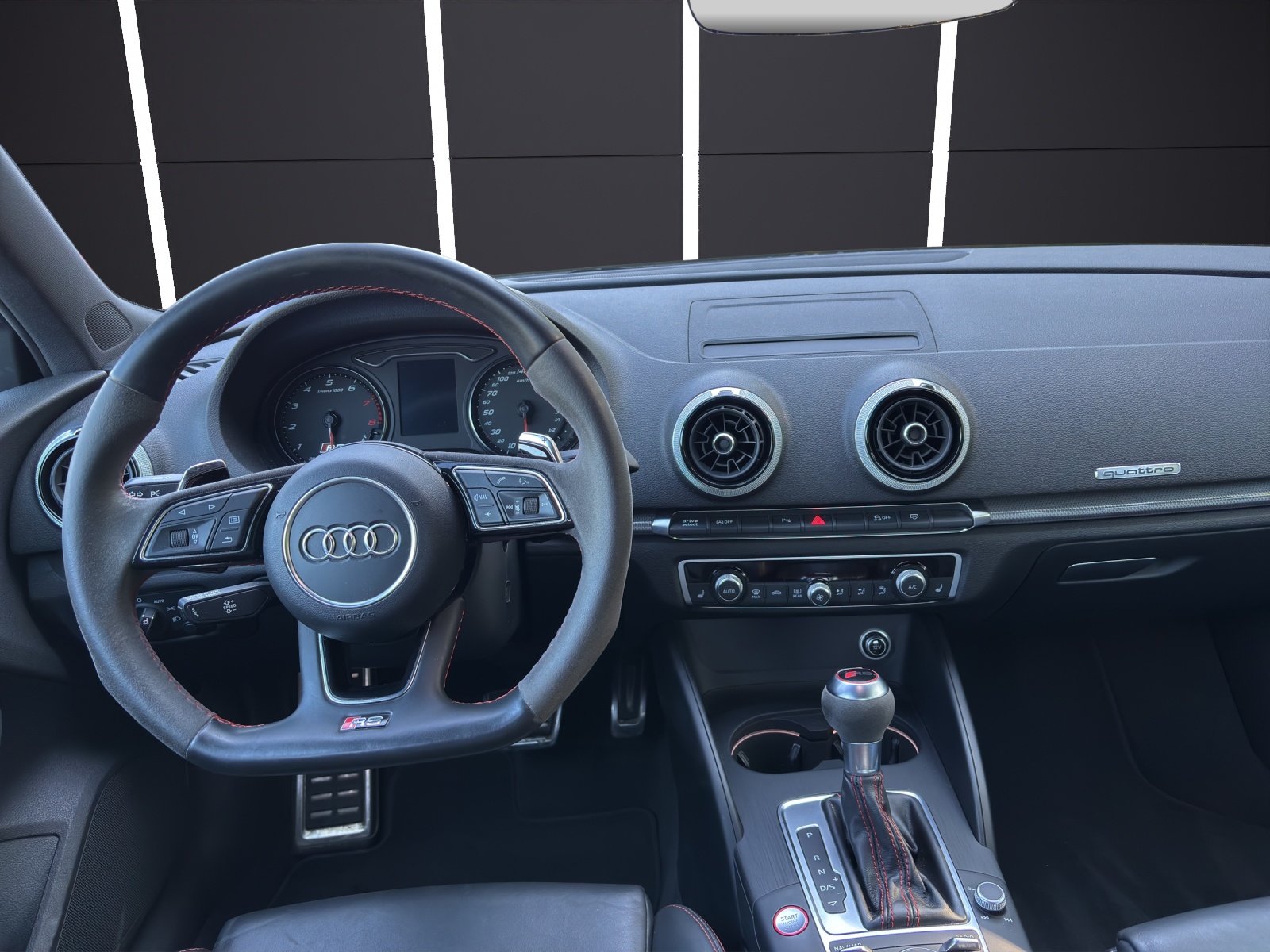 AUDI RS3 Sportback 2.5 TSI quattro S-tronic, Benzin, Occasion / Gebraucht, Automatik - 6