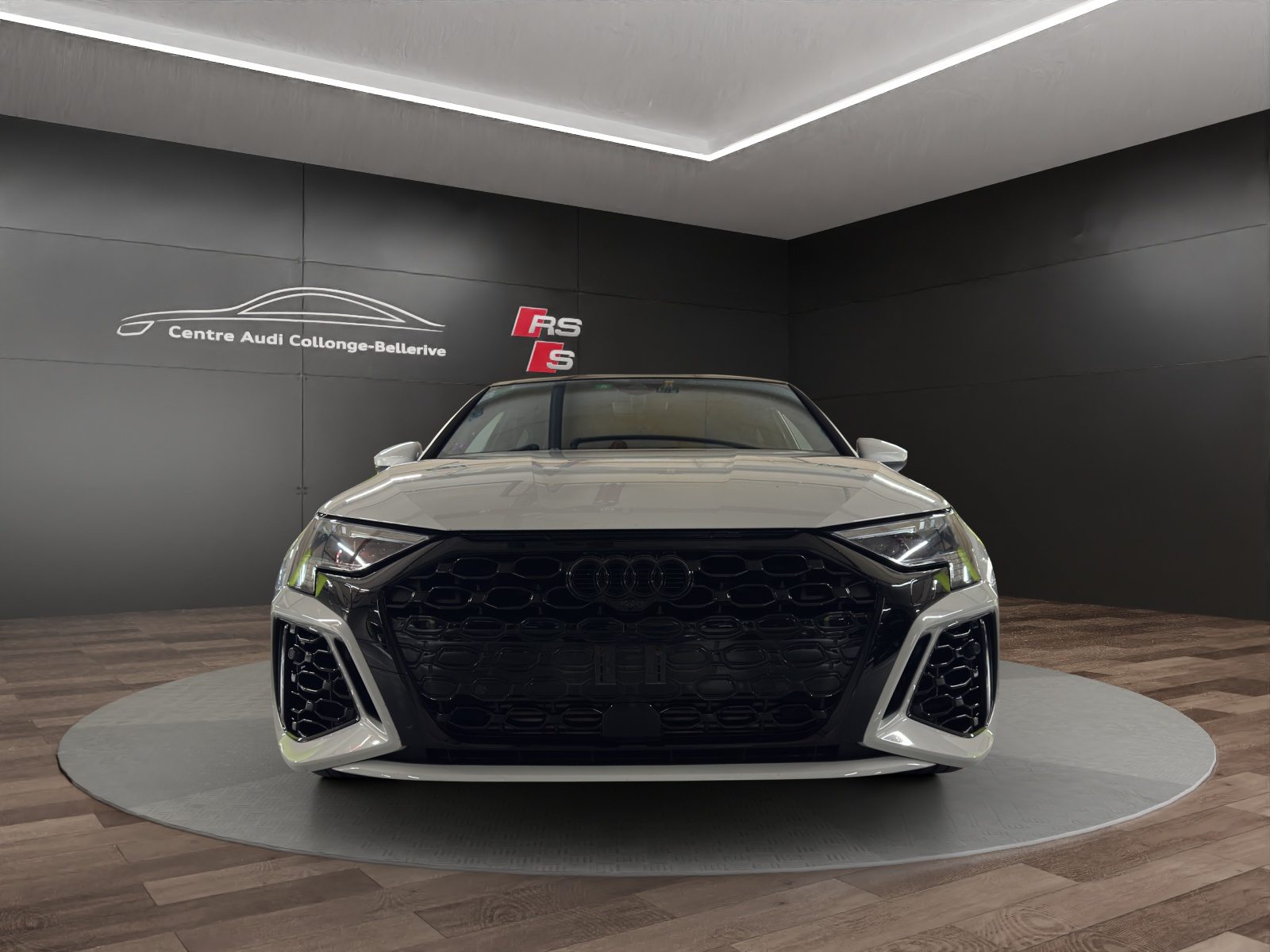 AUDI RS 3 Sportback, Benzin, Occasion / Gebraucht, Automatik - 2