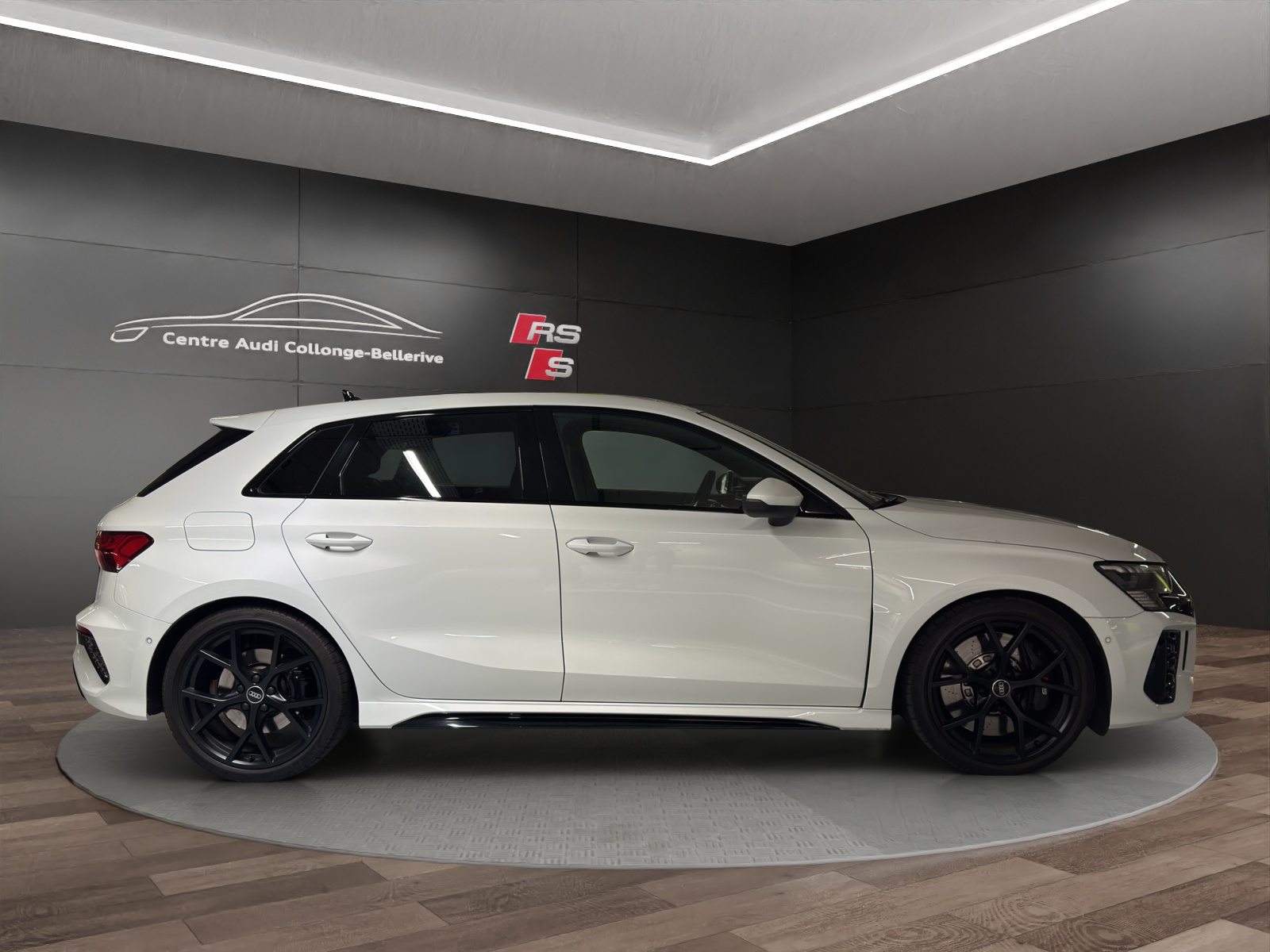 AUDI RS 3 Sportback, Benzin, Occasion / Gebraucht, Automatik - 7
