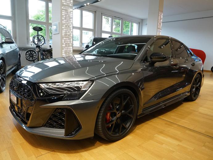 AUDI RS3 Limousine 2.5 TSI quattro S-tronic, Essence, Occasion / Utilisé, Automatique