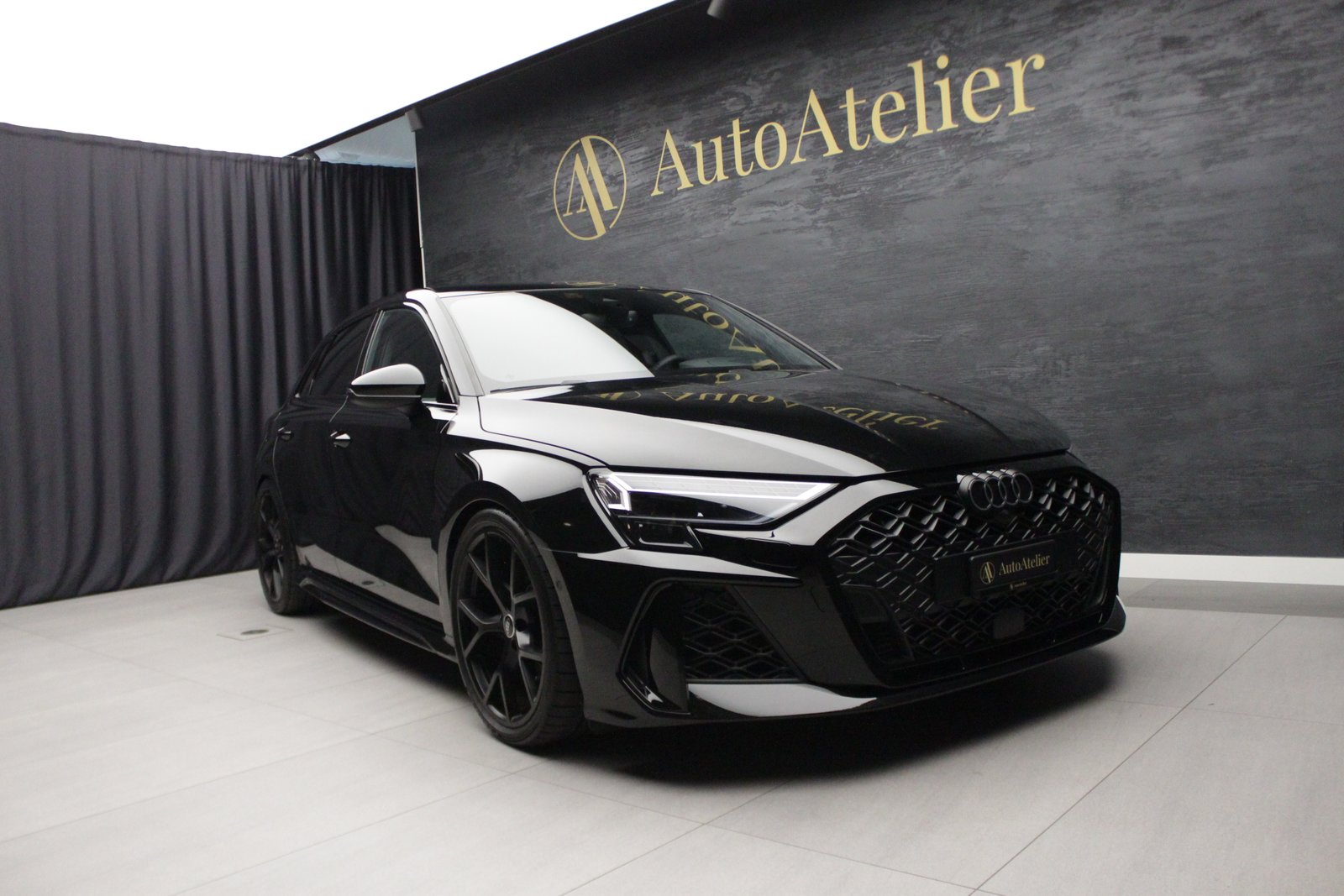 AUDI RS3 Sportback 2.5 TSI quattro S-tronic, Benzin, Occasion / Gebraucht, Automatik - 3