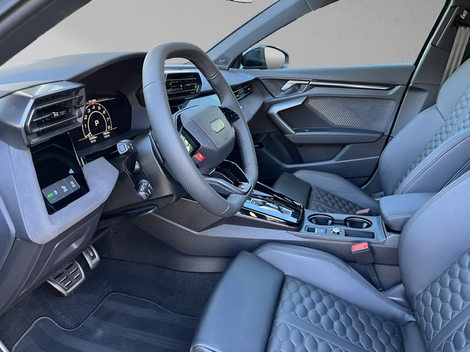 AUDI RS3 Sportback 2.5 TSI quattro S-tronic, Benzin, Occasion / Gebraucht, Automatik - 6
