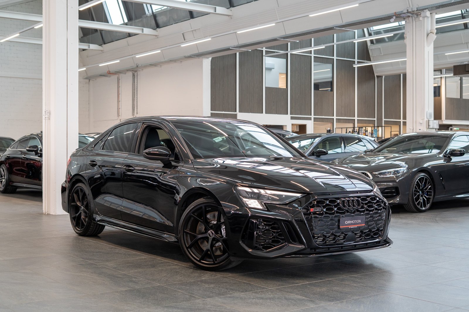 AUDI RS3 Limousine 2.5 TFSI quattro S-Tronic / Alcantara-Len, Benzin, Occasion / Gebraucht, Automatik - 3