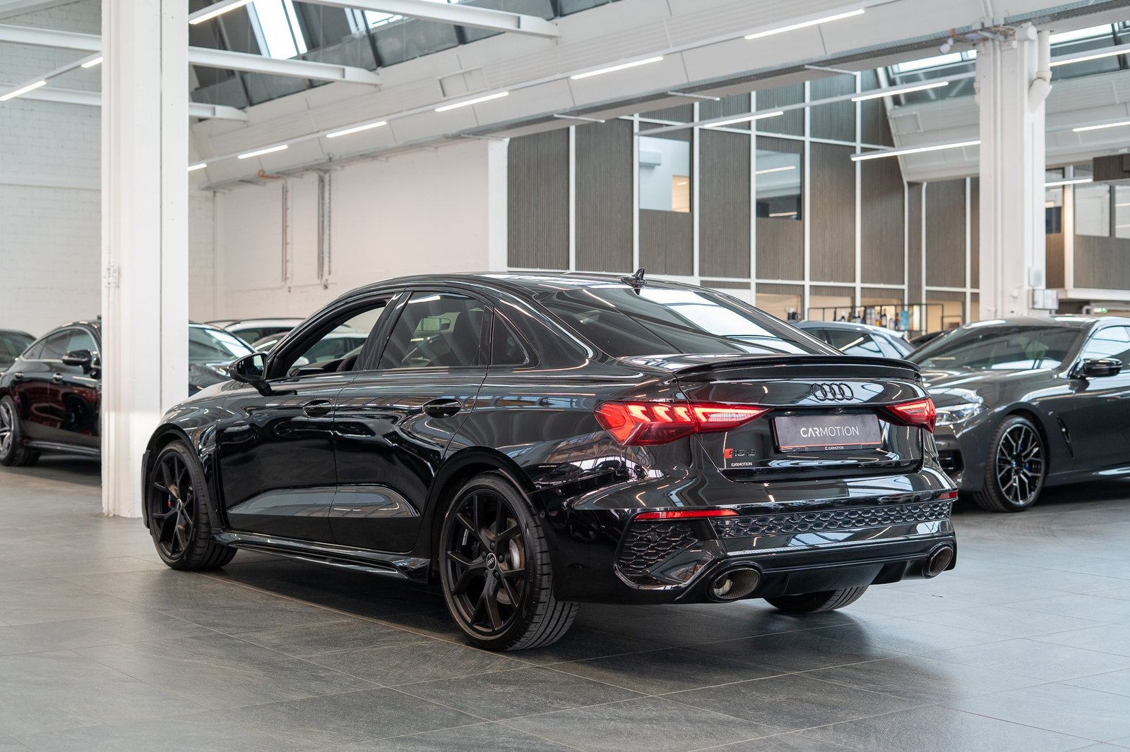 AUDI RS3 Limousine 2.5 TFSI quattro S-Tronic / Alcantara-Len, Benzin, Occasion / Gebraucht, Automatik - 4