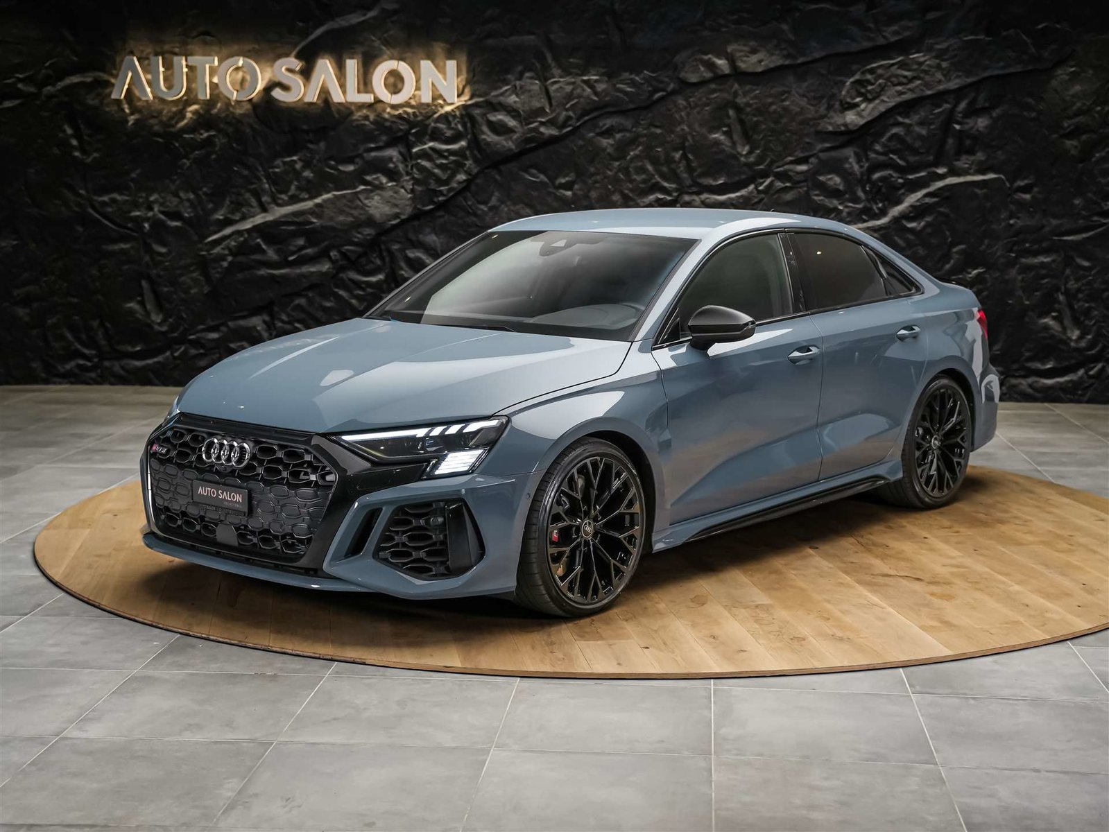 AUDI RS3 Limousine 2.5 TSI quattro S-tronic *Massage*Sportab