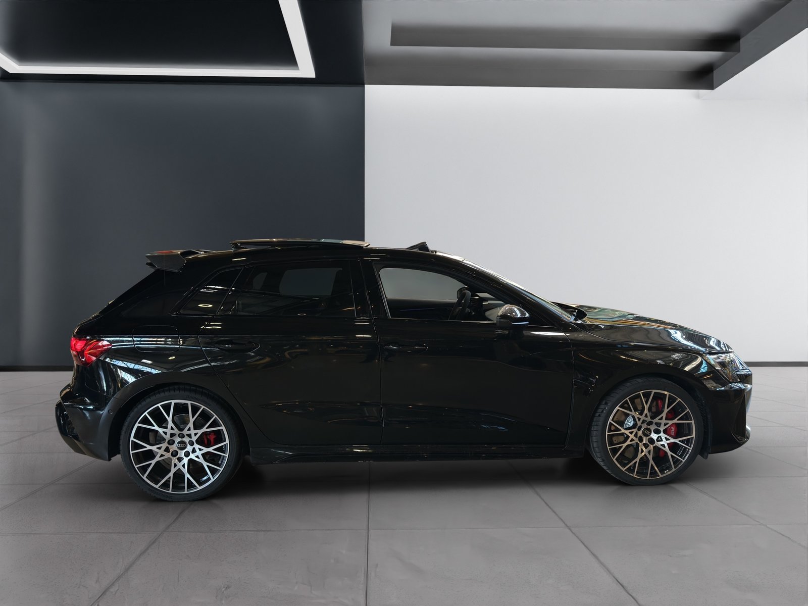 AUDI RS3 Sportback 2.5 TSI quattro S-tronic, Benzin, Occasion / Gebraucht, Automatik - 3