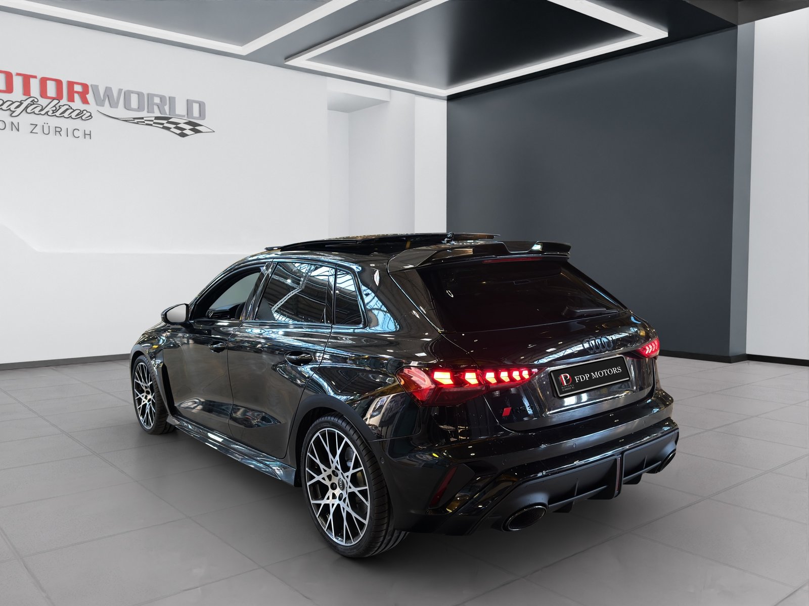 AUDI RS3 Sportback 2.5 TSI quattro S-tronic, Benzin, Occasion / Gebraucht, Automatik - 6