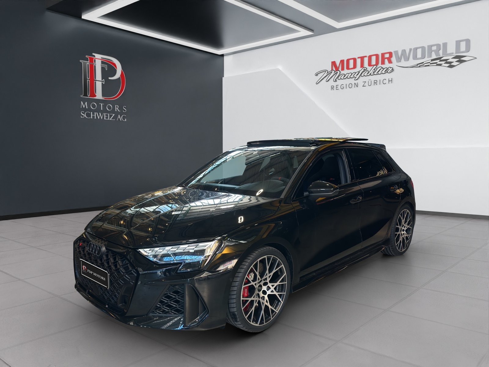 AUDI RS3 Sportback 2.5 TSI quattro S-tronic, Benzin, Occasion / Gebraucht, Automatik - 7
