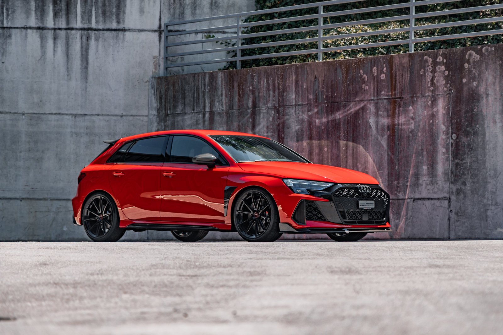 AUDI RS3 Sportback 2.5 TSI quattro S-tronic, Benzin, Occasion / Gebraucht, Automatik - 2