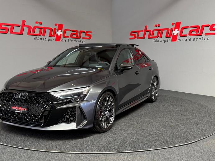 AUDI RS3 Limousine 2.5 TSI quattro S-tronic Carbon, Benzin, Occasion / Gebraucht, Automatik