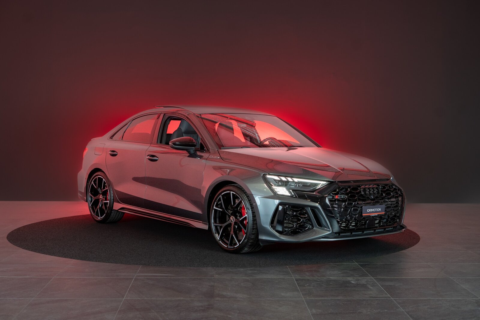 AUDI RS3 Limousine 2.5 TFSI quattro S-Tronic / Panorama-Glas, Benzin, Occasion / Gebraucht, Automatik - 3