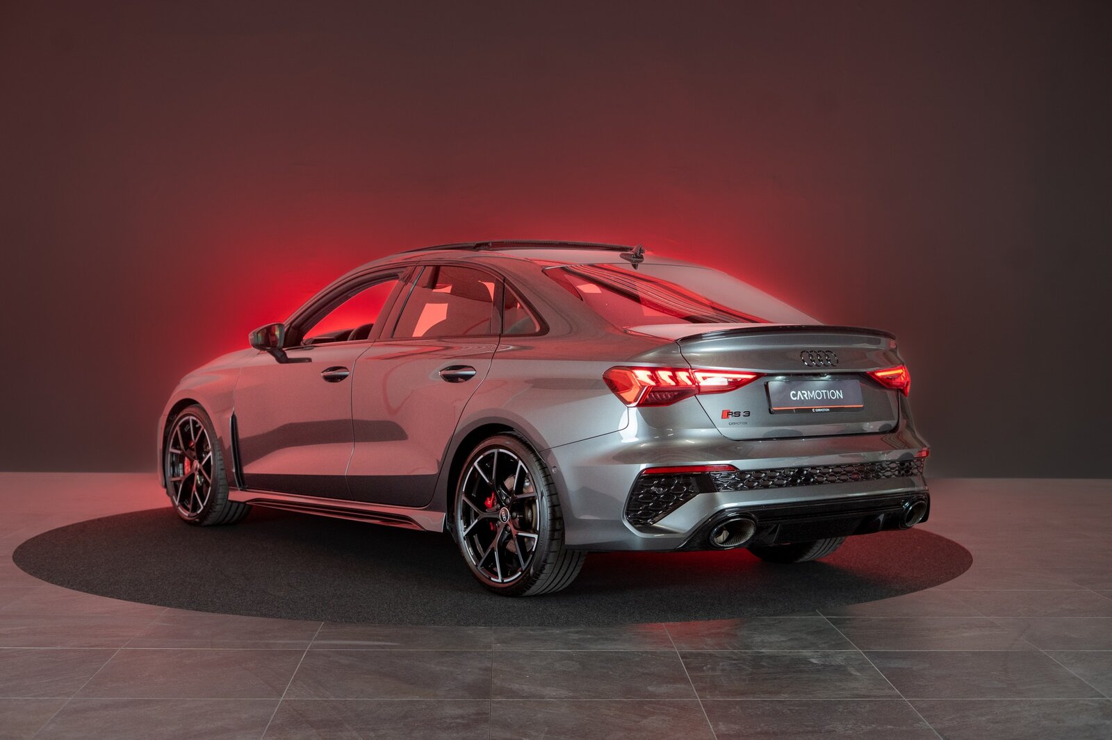 AUDI RS3 Limousine 2.5 TFSI quattro S-Tronic / Panorama-Glas, Benzin, Occasion / Gebraucht, Automatik - 4
