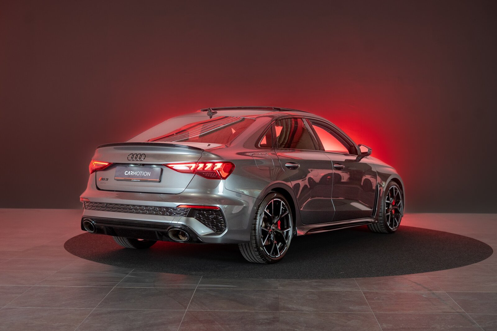 AUDI RS3 Limousine 2.5 TFSI quattro S-Tronic / Panorama-Glas, Benzin, Occasion / Gebraucht, Automatik - 5