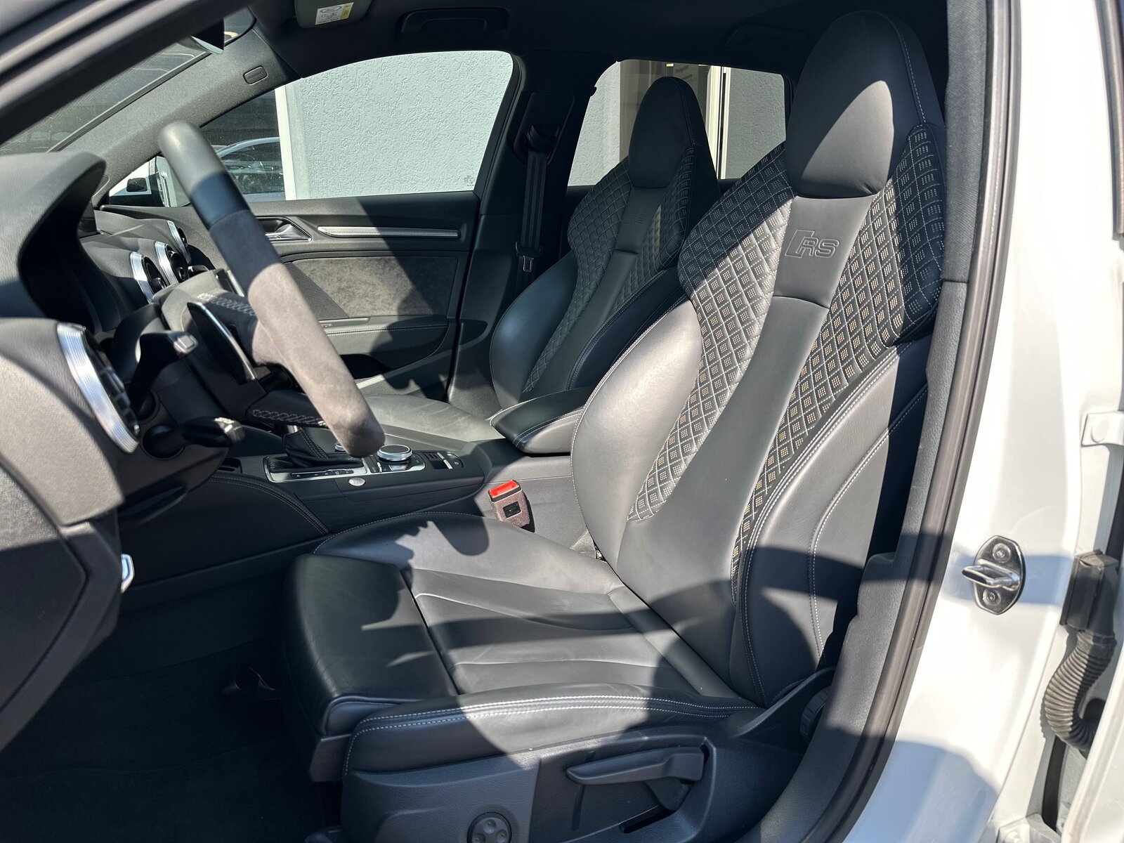 AUDI RS3 Sportback 2.5 TSI quattro S-tronic, Essence, Occasion / Utilisé, Automatique - 5