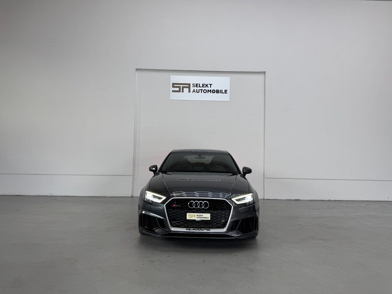 AUDI RS3 Sportback 2.5 TSI quattro S-tronic, Benzin, Occasion / Gebraucht, Automatik - 2