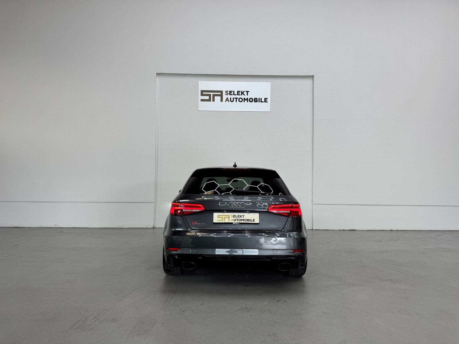 AUDI RS3 Sportback 2.5 TSI quattro S-tronic, Benzin, Occasion / Gebraucht, Automatik - 4