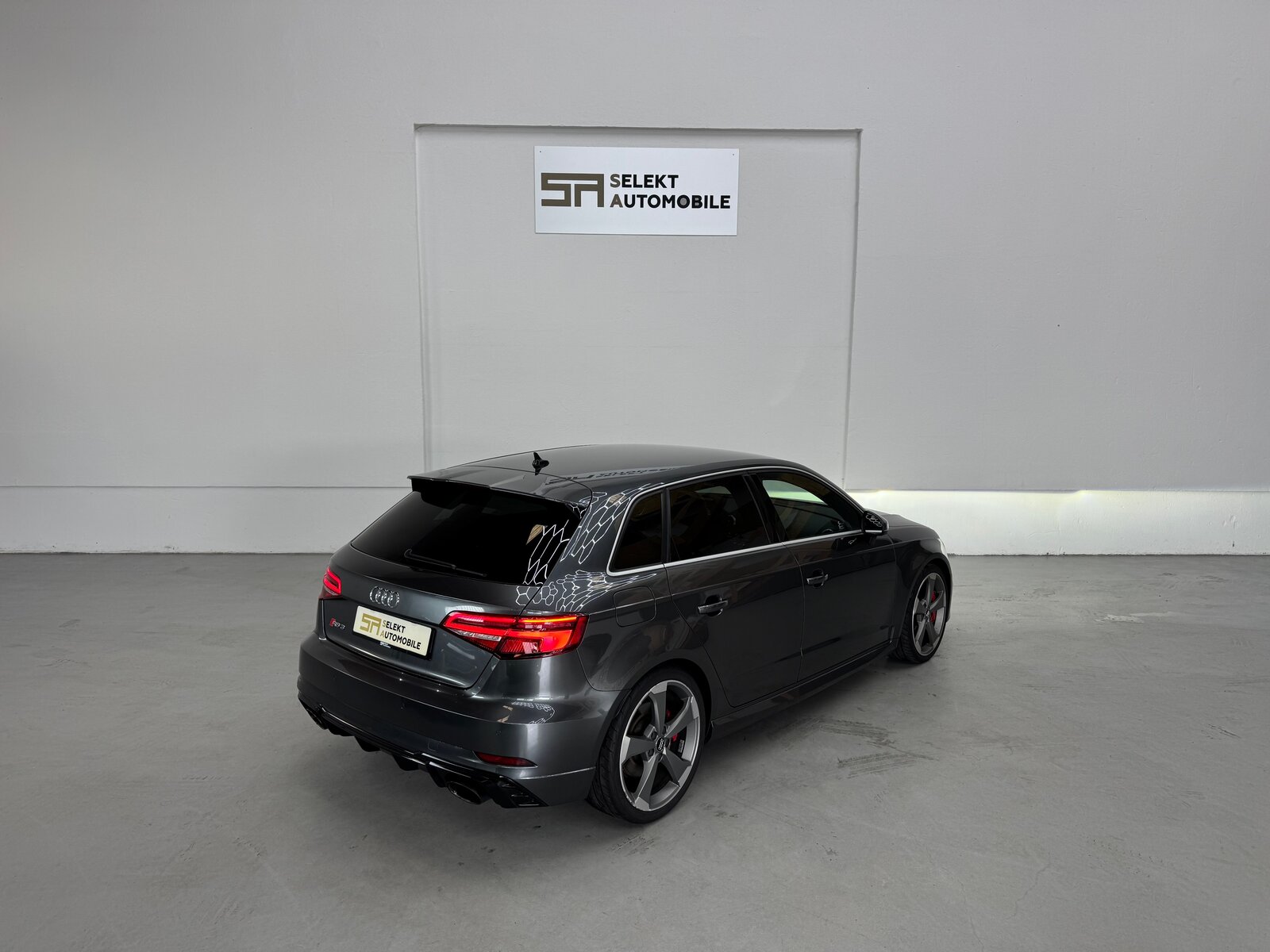 AUDI RS3 Sportback 2.5 TSI quattro S-tronic, Benzin, Occasion / Gebraucht, Automatik - 5