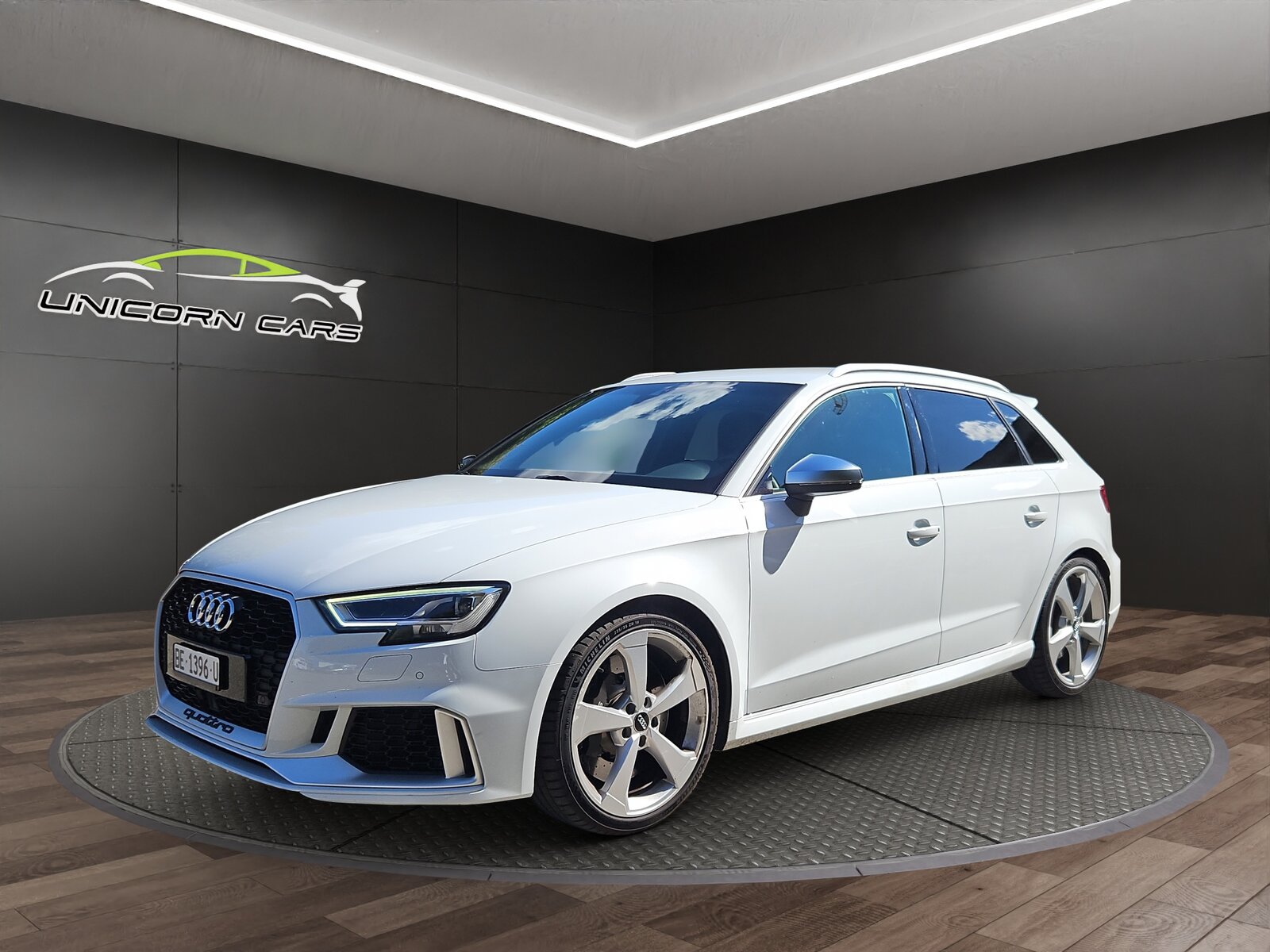 AUDI RS3 Sportback 2.5 TSI quattro S-tronic, Petrol, Second hand / Used, Automatic - 6