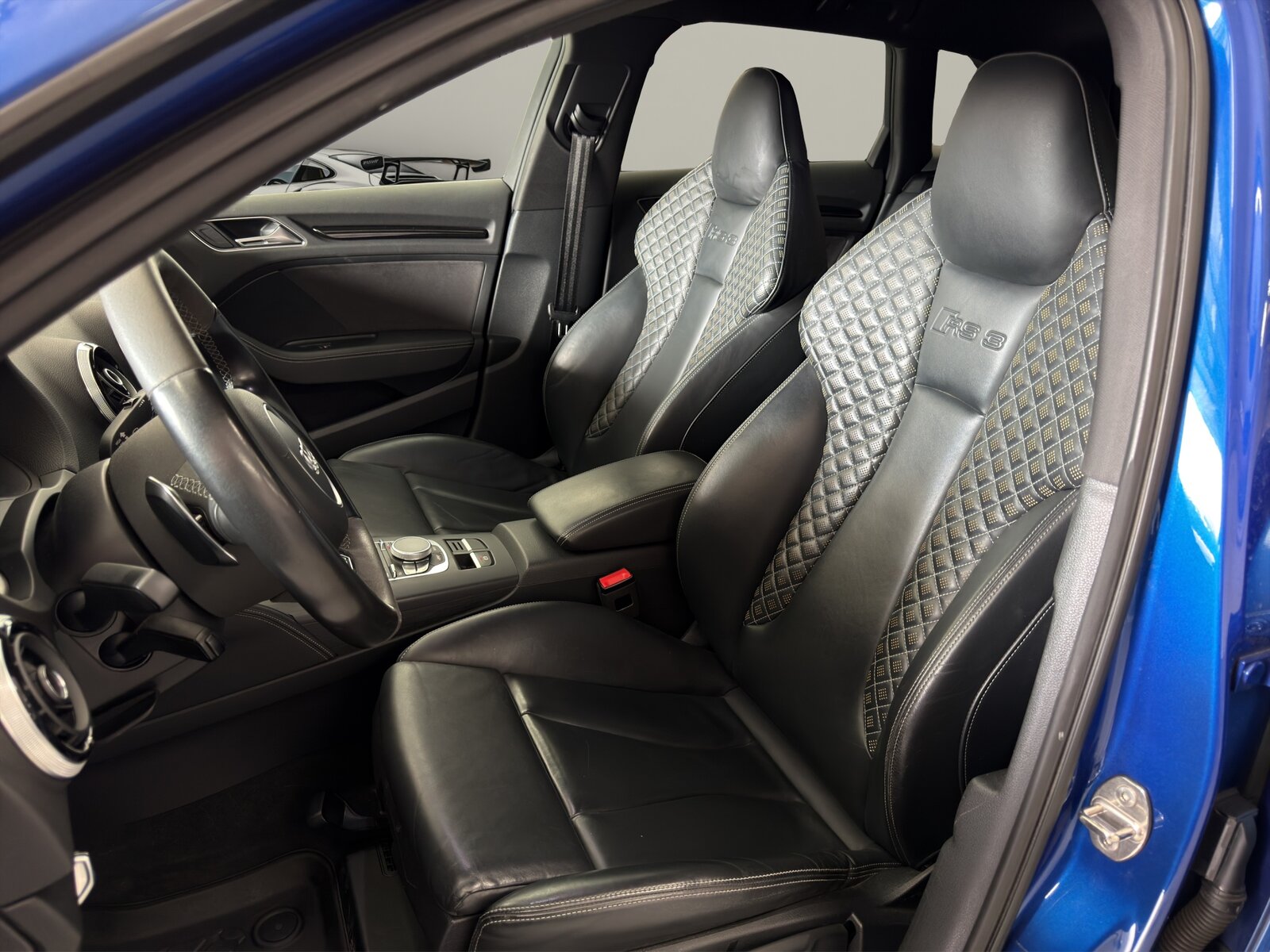 AUDI RS3 2.5 TSI quattro S-tronic, Benzin, Occasion / Gebraucht, Automatik - 6