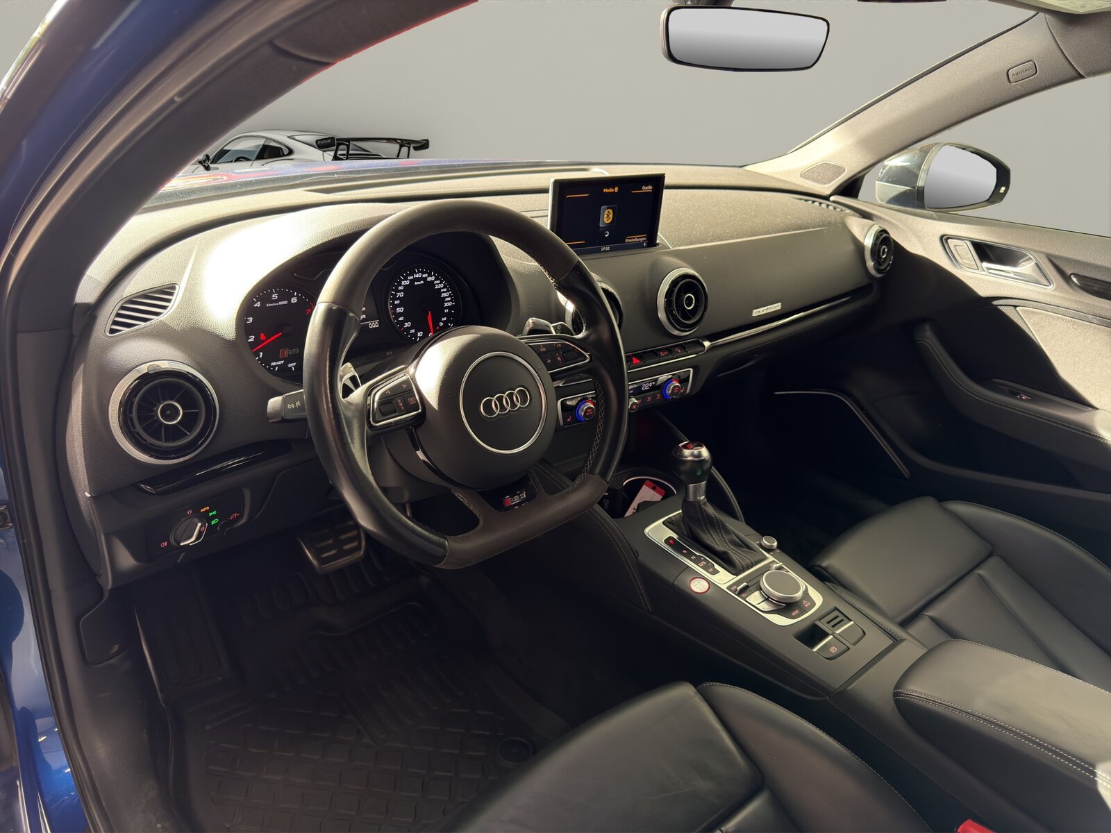 AUDI RS3 2.5 TSI quattro S-tronic, Benzin, Occasion / Gebraucht, Automatik - 7