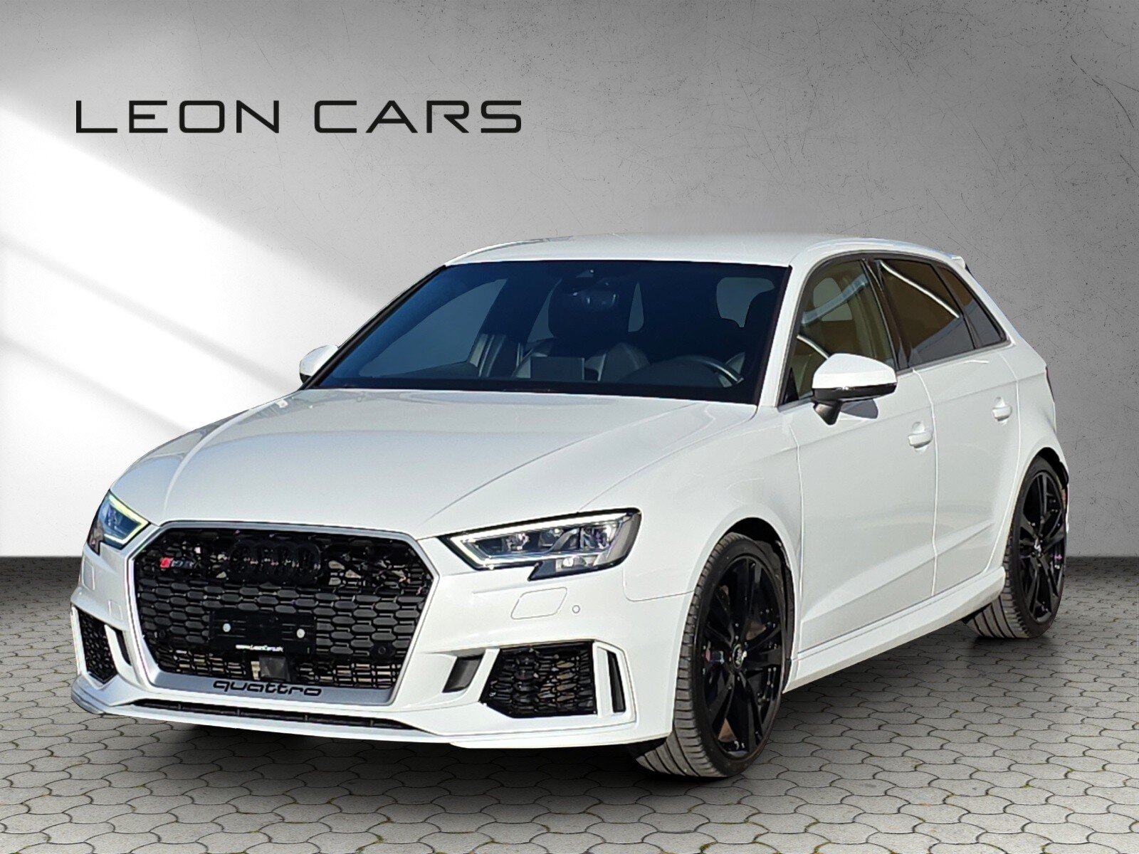 AUDI RS3 Sportback 2.5 TSI quattro S-tronic 400 PS Bang Olufsen