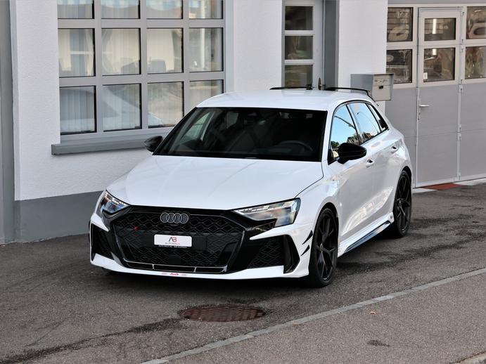 AUDI RS3 Sportback 2.5 TSI quattro S-tronic, Petrol, Second hand / Used, Automatic
