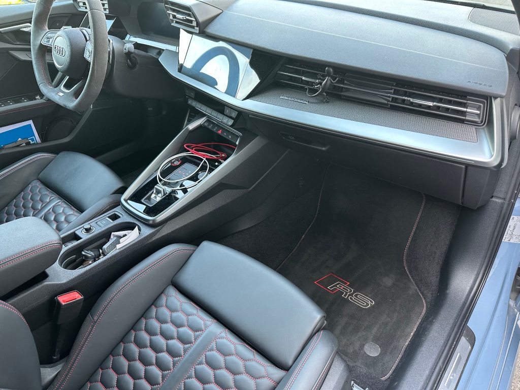 AUDI RS3 2.5 TFSI quattro S-Tronic, Benzin, Occasion / Gebraucht, Automatik - 7