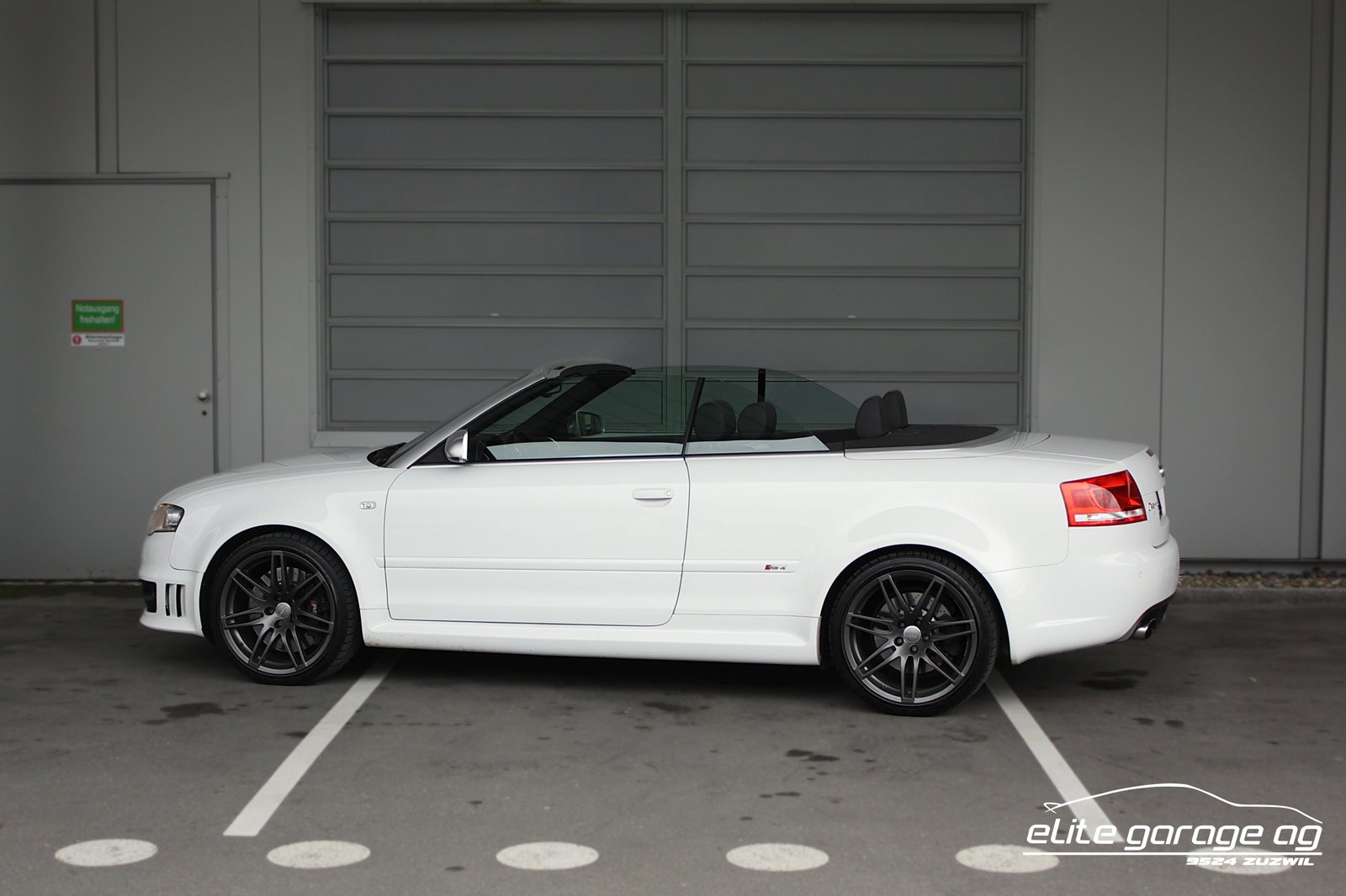 AUDI RS4 Cabriolet 4.2 V8 quattro, Benzin, Occasion / Gebraucht, Handschaltung - 3